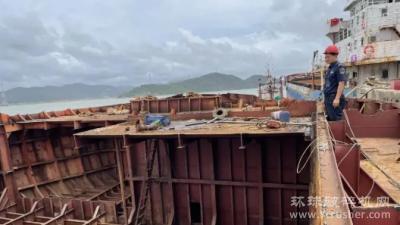 首艘万吨级非法涉海运输内河船在宁波拆解！